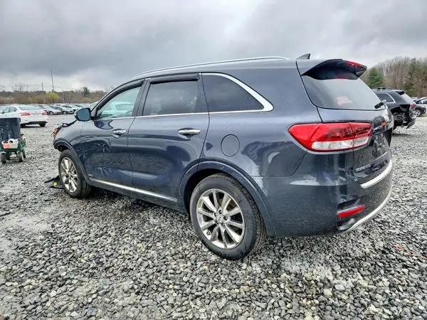 5XYPKDA51JG401370 2018 KIA SORENTO - Image 2