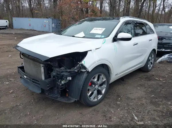 5XYPKDA51JG405998 2018 KIA SORENTO - Image 2