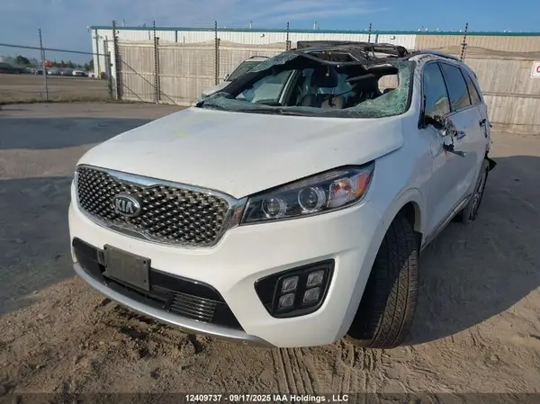 5XYPKDA51JG411462 2018 KIA SORENTO - Image 2