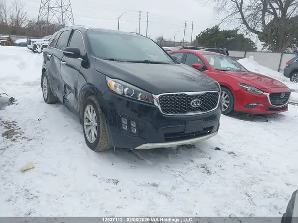 5XYPKDA51JG412112 2018 KIA SORENTO - Image 1
