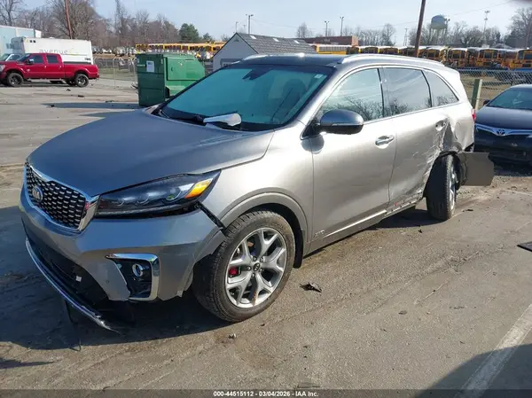 5XYPKDA51KG557667 2019 KIA SORENTO - Image 2
