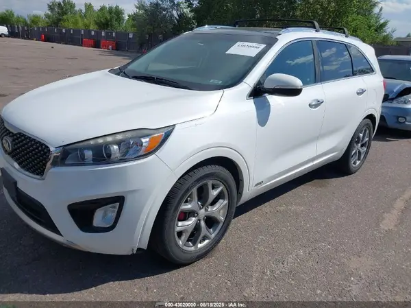 5XYPKDA52GG001987 2016 KIA SORENTO - Image 2