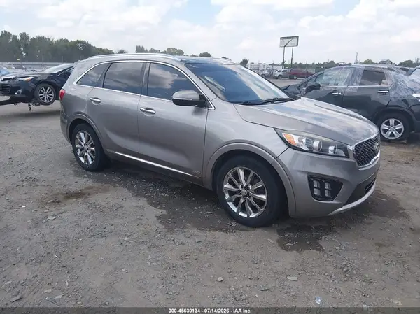 5XYPKDA52GG085678 2016 KIA SORENTO - Image 1