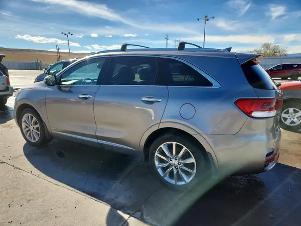 5XYPKDA52GG171525 2016 KIA SORENTO - Image 2