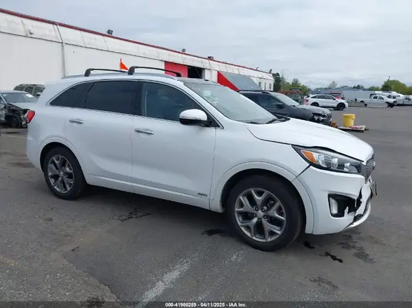 5XYPKDA52GG171993 2016 KIA SORENTO - Image 1