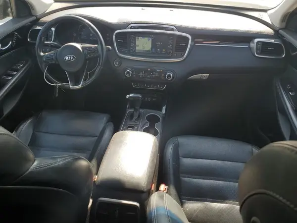 5XYPKDA52HG304141 2017 KIA SORENTO - Image 8