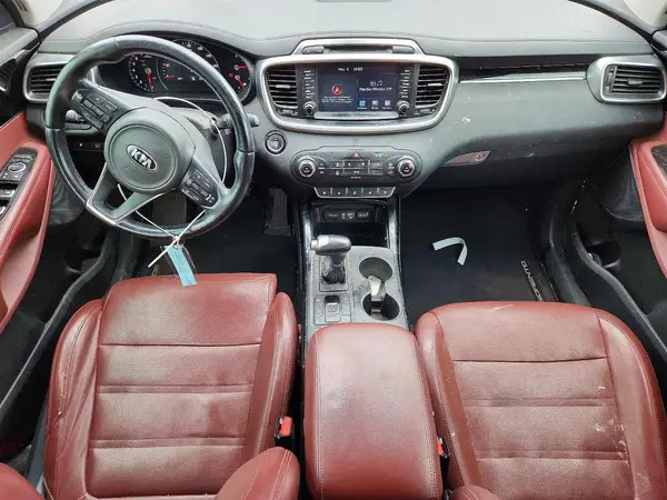 5XYPKDA52HG317990 2017 KIA SORENTO - Image 8