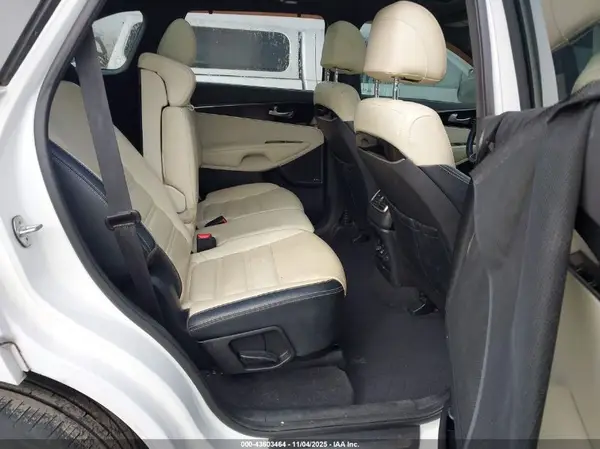 5XYPKDA52HG319030 2017 KIA SORENTO - Image 8