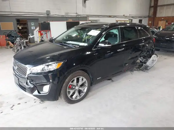 5XYPKDA52JG380948 2018 KIA SORENTO - Image 2