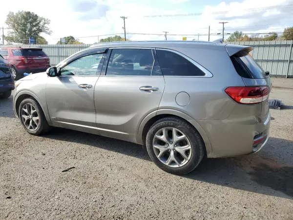 5XYPKDA52JG389486 2018 KIA SORENTO - Image 2