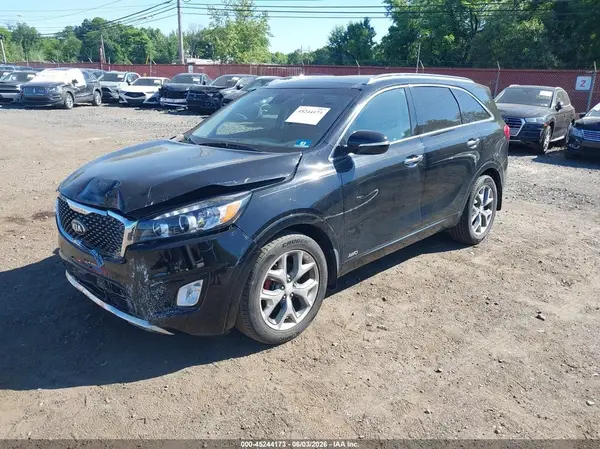 5XYPKDA52JG405993 2018 KIA SORENTO - Image 2