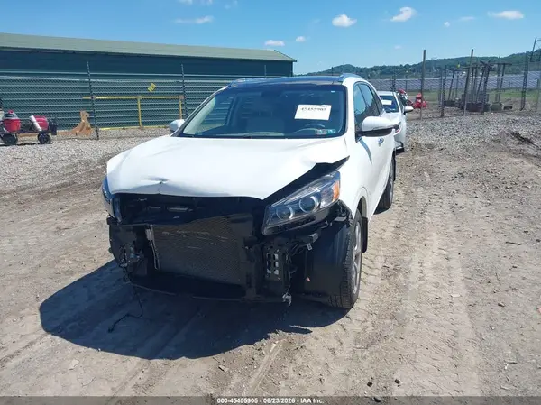 5XYPKDA52JG413348 2018 KIA SORENTO - Image 2