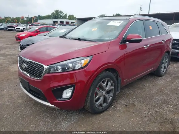 5XYPKDA52JG413804 2018 KIA SORENTO - Image 2