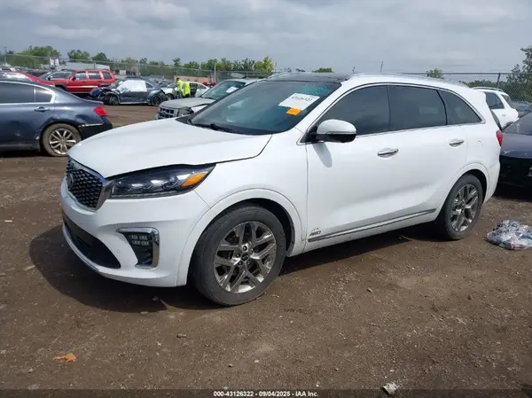 5XYPKDA52KG501530 2019 KIA SORENTO - Image 2