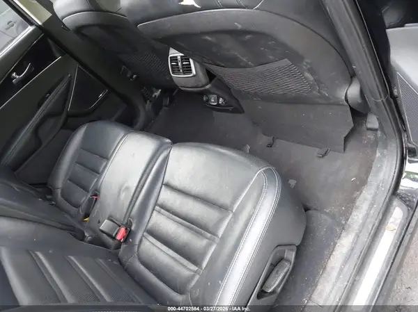 5XYPKDA52KG512219 2019 KIA SORENTO - Image 8