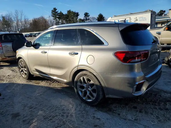 5XYPKDA52KG555300 2019 KIA SORENTO - Image 2