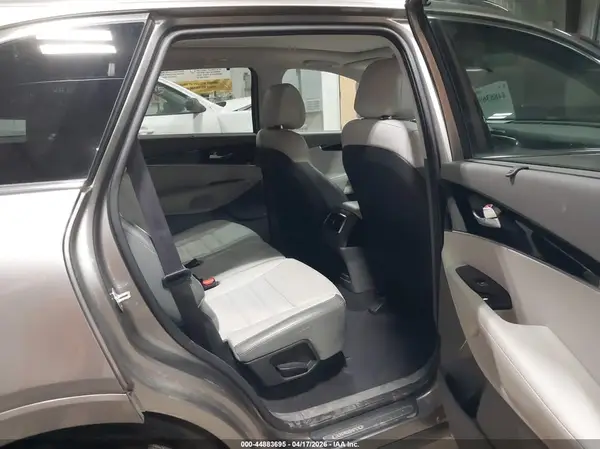 5XYPKDA53GG081591 2016 KIA SORENTO - Image 8