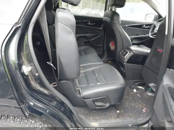 5XYPKDA53GG085186 2016 KIA SORENTO - Image 8