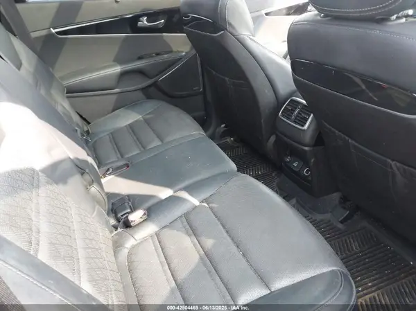 5XYPKDA53GG089173 2016 KIA SORENTO - Image 8