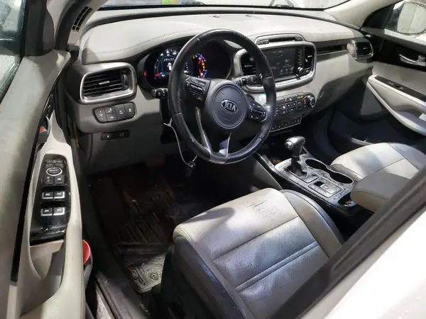 5XYPKDA53HG266824 2017 KIA SORENTO - Image 8
