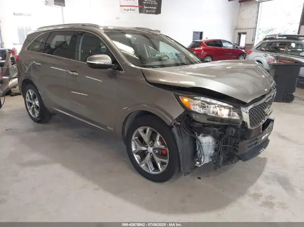 5XYPKDA53HG268833 2017 KIA SORENTO - Image 1