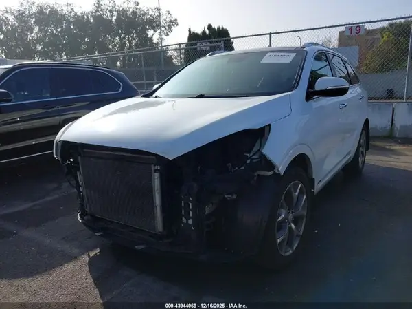 5XYPKDA53HG278441 2017 KIA SORENTO - Image 2