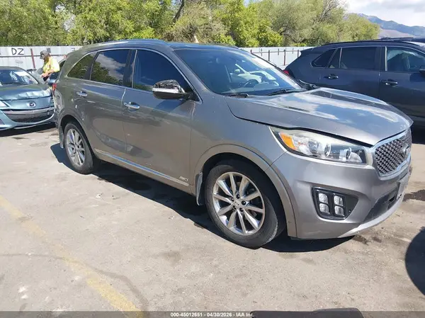 5XYPKDA53HG300437 2017 KIA SORENTO - Image 1