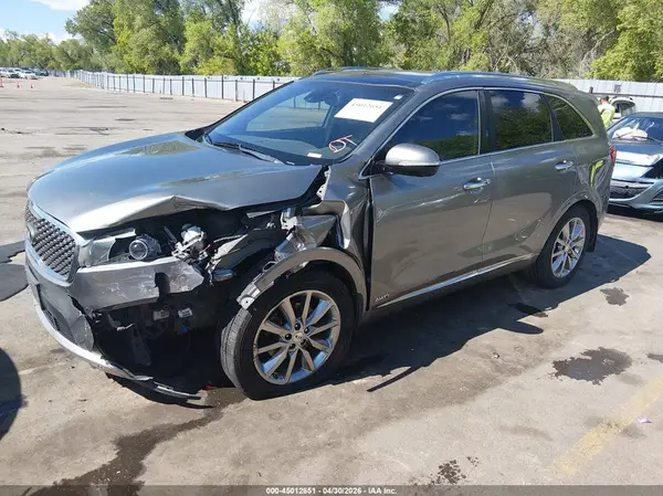 5XYPKDA53HG300437 2017 KIA SORENTO - Image 2