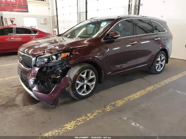 5XYPKDA53JG352981 2018 KIA SORENTO - Image 2