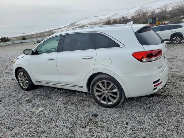 5XYPKDA53JG369392 2018 KIA SORENTO - Image 2