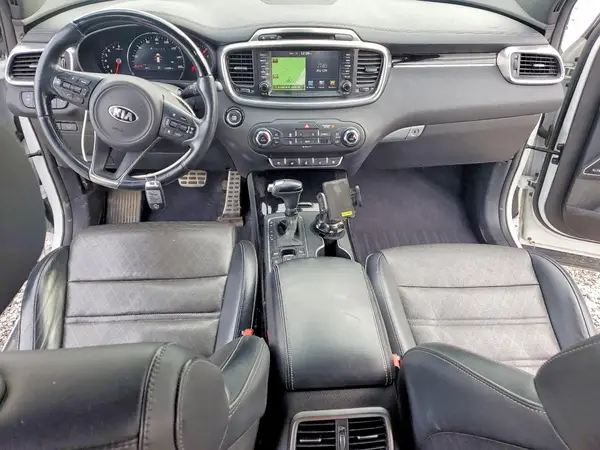 5XYPKDA53JG369392 2018 KIA SORENTO - Image 8