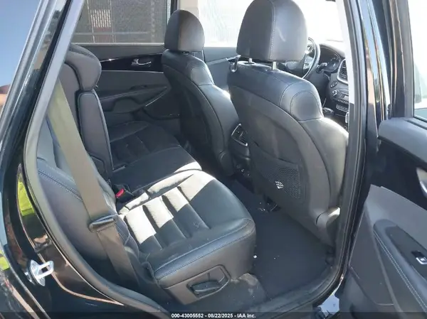 5XYPKDA53KG460874 2019 KIA SORENTO - Image 8