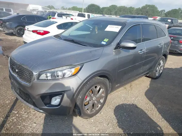 5XYPKDA54GG028673 2016 KIA SORENTO - Image 2