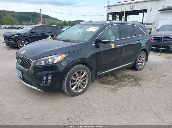 5XYPKDA54GG079980 2016 KIA SORENTO - Image 2