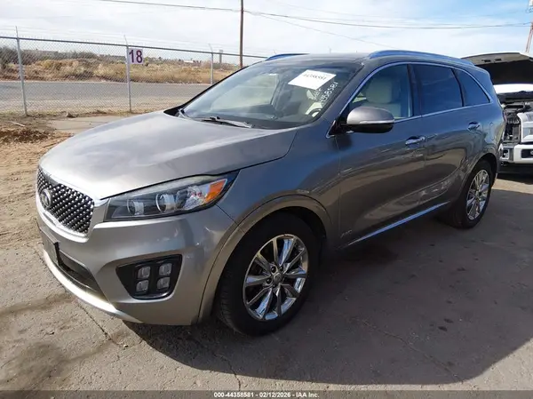 5XYPKDA54GG121290 2016 KIA SORENTO - Image 2