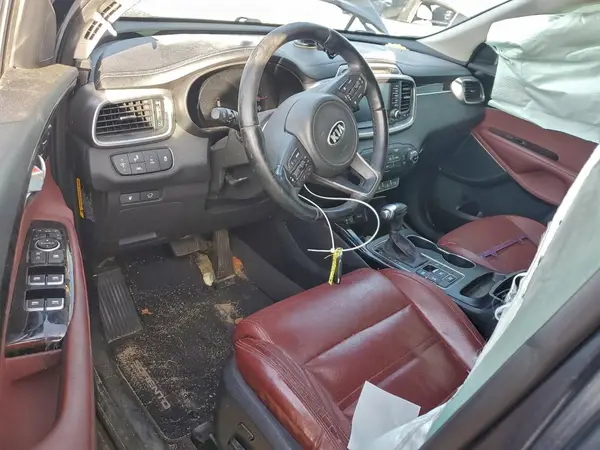 5XYPKDA54HG205627 2017 KIA SORENTO - Image 8