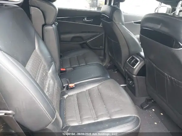 5XYPKDA54HG280408 2017 KIA SORENTO - Image 8