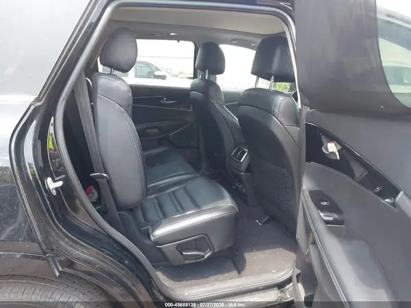 5XYPKDA54HG298679 2017 KIA SORENTO - Image 8