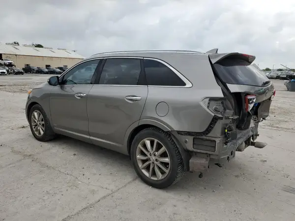 5XYPKDA54HG305582 2017 KIA SORENTO - Image 2