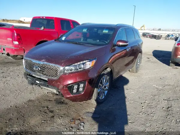 5XYPKDA54JG370695 2018 KIA SORENTO - Image 2