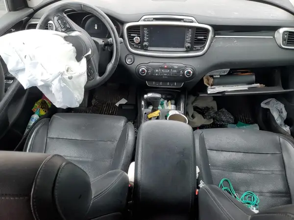 5XYPKDA54JG389635 2018 KIA SORENTO - Image 8