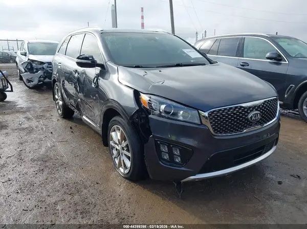 5XYPKDA54JG421208 2018 KIA SORENTO - Image 1