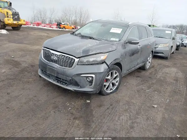 5XYPKDA54KG509581 2019 KIA SORENTO - Image 2
