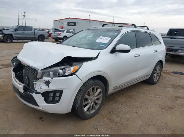 5XYPKDA55GG013034 2016 KIA SORENTO - Image 2