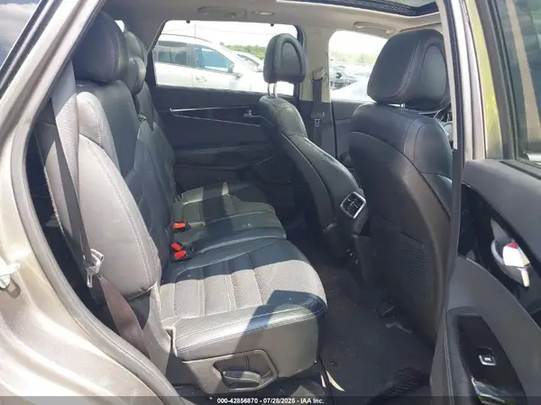 5XYPKDA55GG098795 2016 KIA SORENTO - Image 8