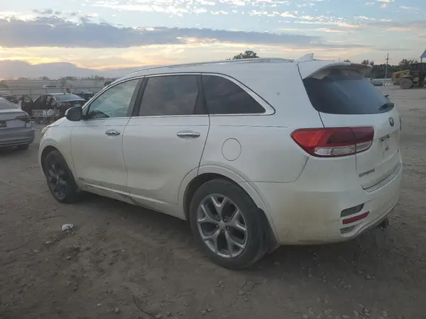 5XYPKDA55GG130502 2016 KIA SORENTO - Image 2
