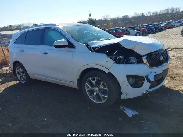 5XYPKDA55GG174984 2016 KIA SORENTO - Image 1