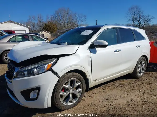 5XYPKDA55GG174984 2016 KIA SORENTO - Image 2