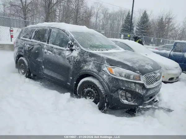 5XYPKDA55HG196758 2017 KIA SORENTO - Image 1