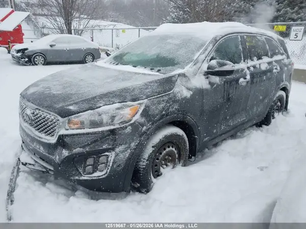 5XYPKDA55HG196758 2017 KIA SORENTO - Image 2